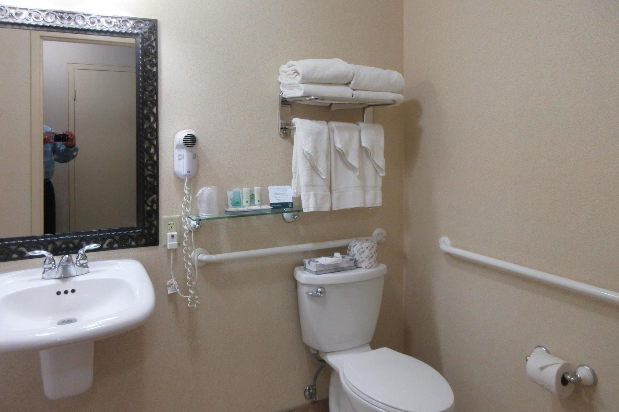 Quality Inn Oneonta Cooperstown Area Zewnętrze zdjęcie